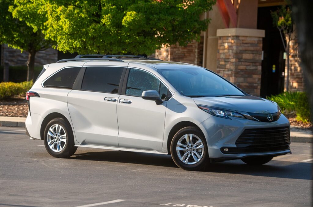 2026 Toyota Sienna Dimensions