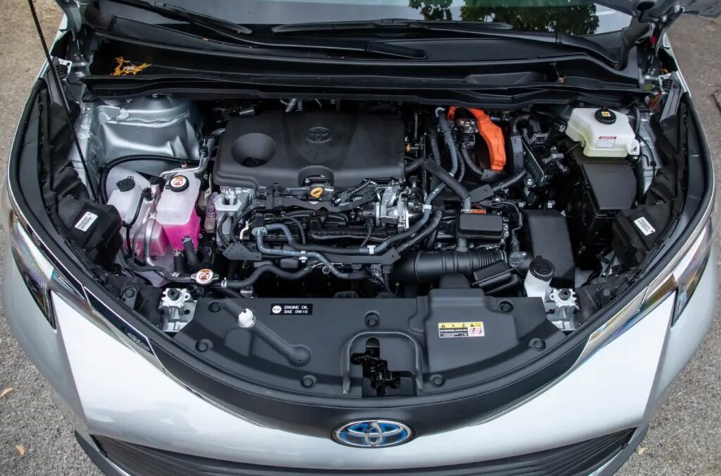 2026 Toyota Sienna Specs