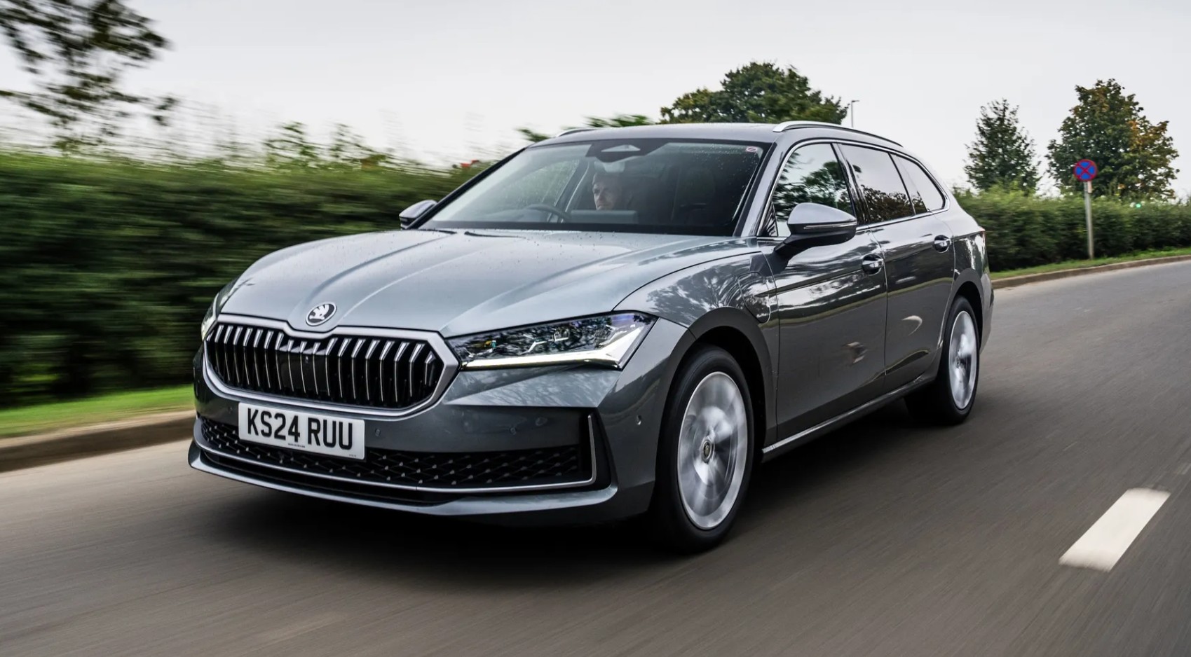 2026 Skoda Superb Estate Specs