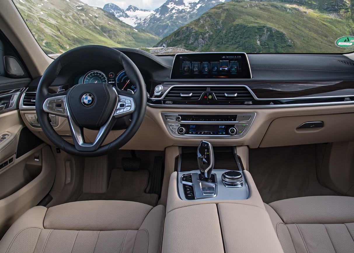 2026 BMW 7-Series iPerformance Price