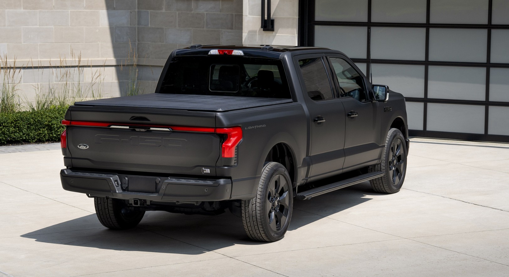 2026 Ford F-150 Lightning Platinum Black Review