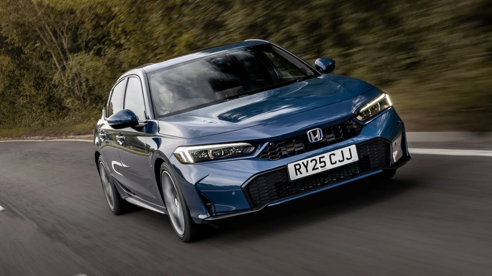 2027 Honda Civic eHEV Review