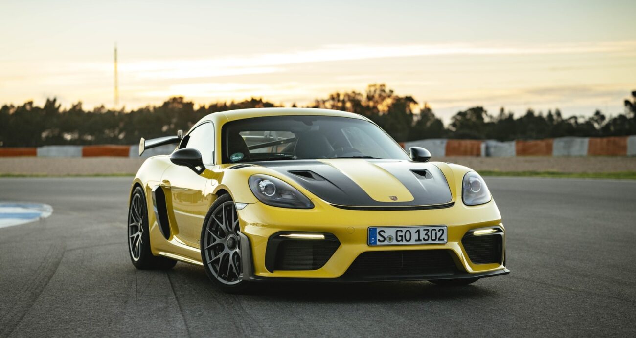 2027 Porsche 718 Cayman GT4 RS Review