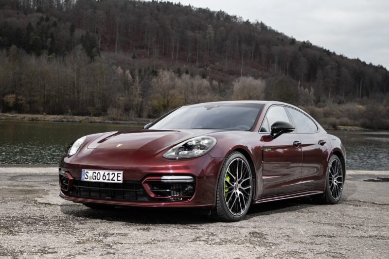 2027 Porsche Panamera 4 E-Hybrid Release Date, Price, Features