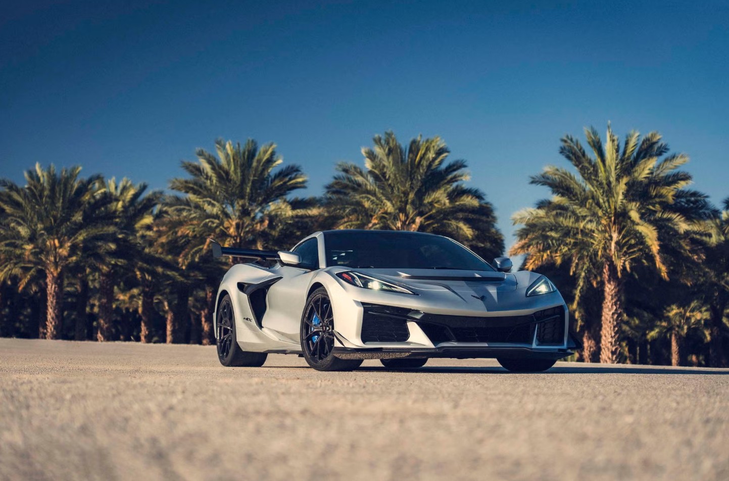 2027 Chevrolet Corvette ZR1X Performance