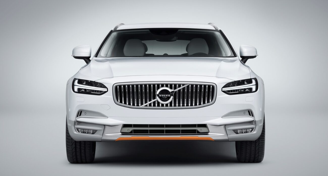 2027 Volvo V90 Cross Country Ocean Price
